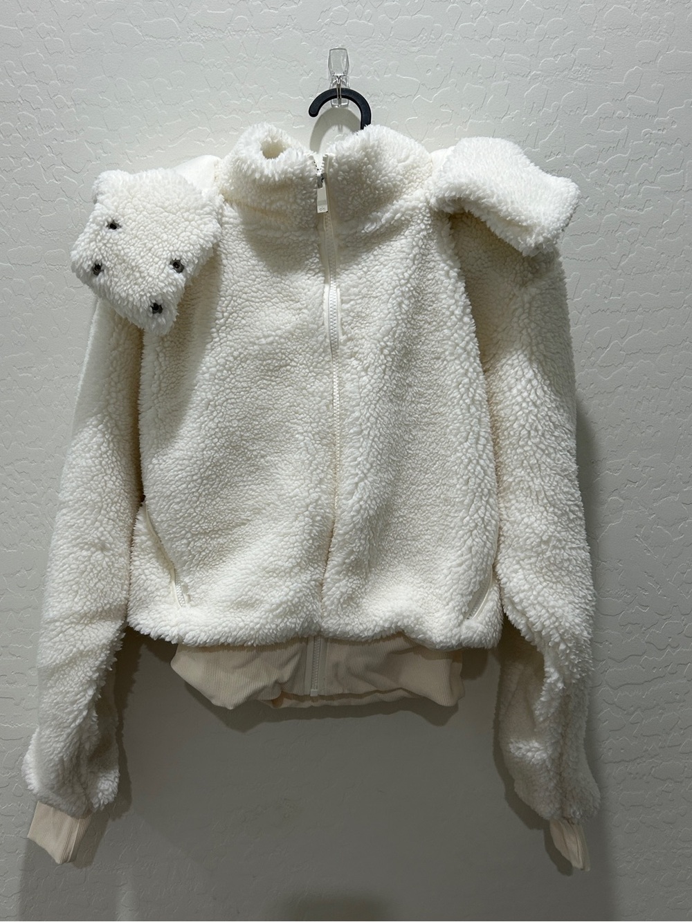 ALO Yoga Cream Sherpa Jacket with Zip